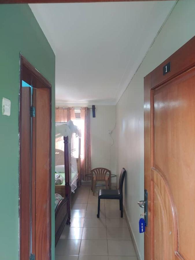 NEW AFRICAN VILLAGE Entebbe Exterior foto